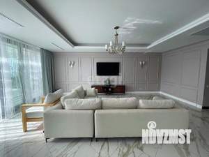 Дом 275м&sup2;, 2-этажный, участок 4 сот.  