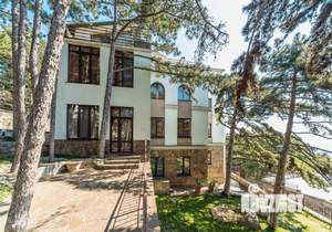 Коттедж 610м&sup2;, 5-этажный, участок 20 сот.  