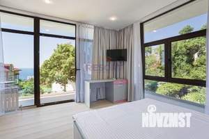 Дом 300м², 3-этажный, участок 3 сот.  