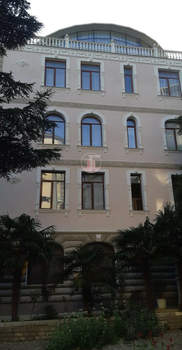 Дом 950м², 4-этажный, участок 10 сот.  