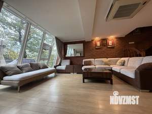 Таунхаус 275м², 4-этажный, участок 2 сот.  