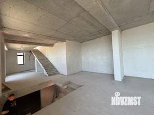 Дом 550м², 3-этажный, участок 4 сот.  