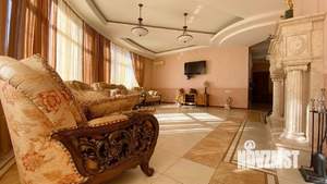 Дом 515м², 3-этажный, участок 10 сот.  