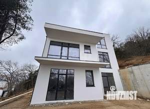 Дом 540м&sup2;, 3-этажный, участок 7 сот.  