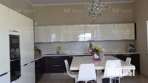 Дом 531м&sup2;, 3-этажный, участок 49 сот.  