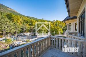 Дом 230м², 2-этажный, участок 8 сот.  