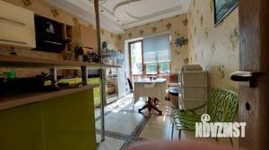 Дом 249м², 3-этажный, участок 1 сот.  