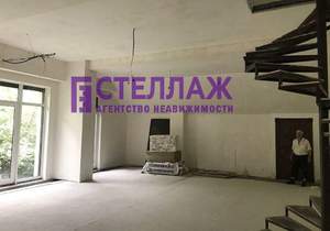 Дом 916м², 4-этажный, участок 40 сот.  