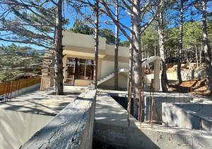 Дом 295м&sup2;, 3-этажный, участок 4 сот.  