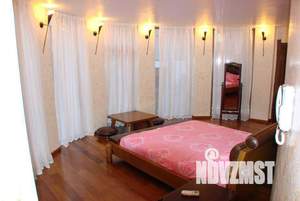 Дом 550м², 2-этажный, участок 12 сот.  