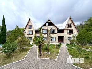 Дом 479м&sup2;, 3-этажный, участок 16 сот.  