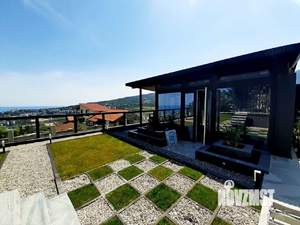 Коттедж 270м&sup2;, 3-этажный, участок 8 сот.  