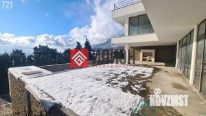 Дом 600м&sup2;, 3-этажный, участок 10 сот.  