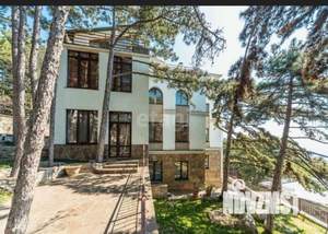 Дом 580м², 3-этажный, участок 17 сот.  