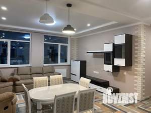 Дом 264м&sup2;, 3-этажный, участок 3 сот.  