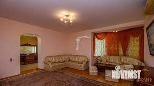 Дом 350м², 3-этажный, участок 20 сот.  