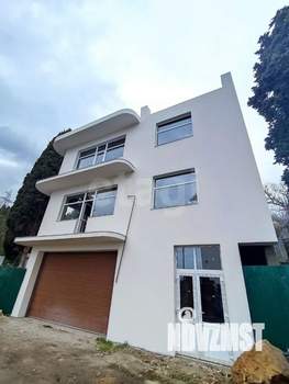 Дом 312м&sup2;, 3-этажный, участок 6 сот.  