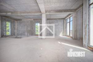 Дом 240м&sup2;, 3-этажный, участок 3 сот.  