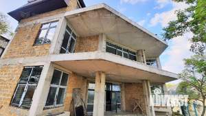 Дом 520м&sup2;, 3-этажный, участок 3 сот.  