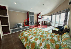 Дом 242м², 4-этажный, участок 1 сот.  