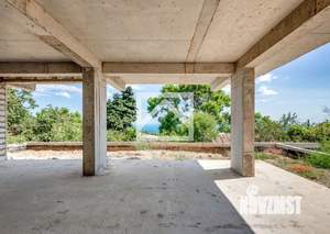 Дом 240м&sup2;, 3-этажный, участок 4 сот.  