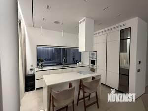 Коттедж 258м&sup2;, 3-этажный, участок 3 сот.  