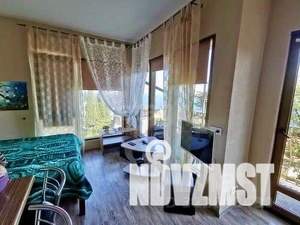 Дом 500м&sup2;, 6-этажный, участок 5 сот.  