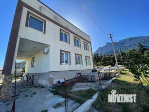 Дом 350м&sup2;, 2-этажный, участок 6 сот.  