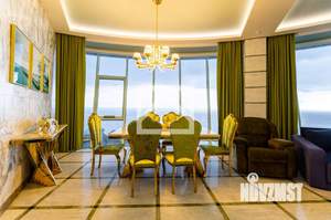 Дом 611м&sup2;, 5-этажный, участок 6 сот.  