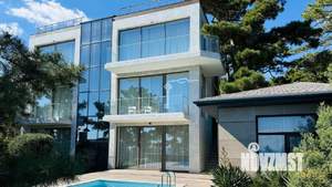 Дом 336м², 3-этажный, участок 29 сот.  