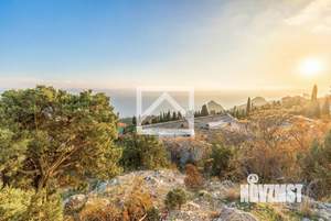 Дом 229м&sup2;, 2-этажный, участок 6 сот.  