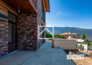 Дом 270м&sup2;, 3-этажный, участок 5 сот.  