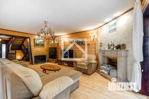 Дом 599м², 3-этажный, участок 13 сот.  