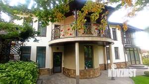 Коттедж 622м&sup2;, 3-этажный, участок 30 сот.  