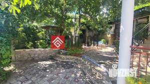 Дом 180м&sup2;, 3-этажный, участок 4 сот.  