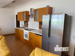 Коттедж 270м², 3-этажный, участок 1 сот.  