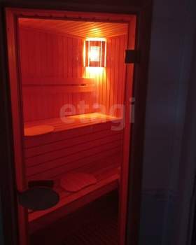 Дом 285м², 3-этажный, участок 6 сот.  