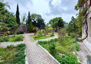 Дом 479м&sup2;, 2-этажный, участок 16 сот.  