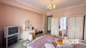 Дом 532м&sup2;, 3-этажный, участок 9 сот.  