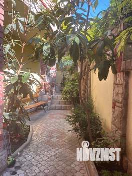 Дом 266м², 2-этажный, участок 1 сот.  