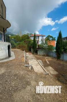 Дом 217м&sup2;, 3-этажный, участок 6 сот.  