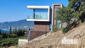 Коттедж 258м&sup2;, 3-этажный, участок 3 сот.  