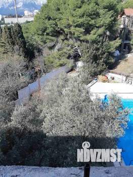 Дом 400м², 3-этажный, участок 6 сот.  