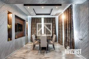 Дом 370м&sup2;, 2-этажный, участок 9 сот.  