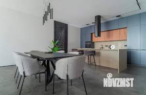 Дом 240м², 3-этажный, участок 8 сот.  