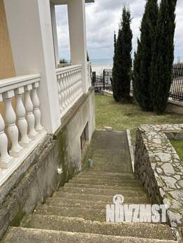 Дом 400м&sup2;, 3-этажный, участок 10 сот.  