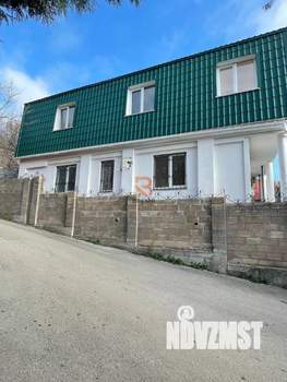 Дом 101м&sup2;, 2-этажный, участок 5 сот.  