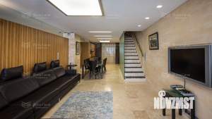 Таунхаус 209м&sup2;, 4-этажный, участок 1 сот.  