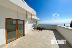 Дом 475м&sup2;, 3-этажный, участок 4 сот.  