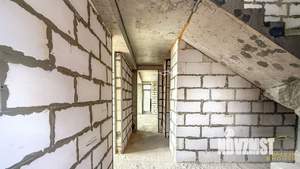 Дом 271м², 3-этажный, участок 6 сот.  